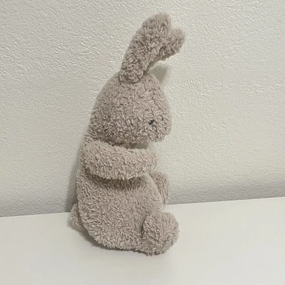 Jellycat huddles bunny